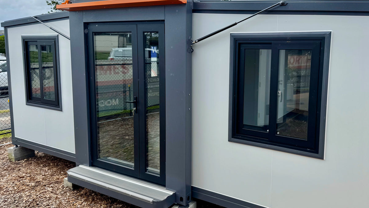 35m² Portable Expander - Middle Bathroom