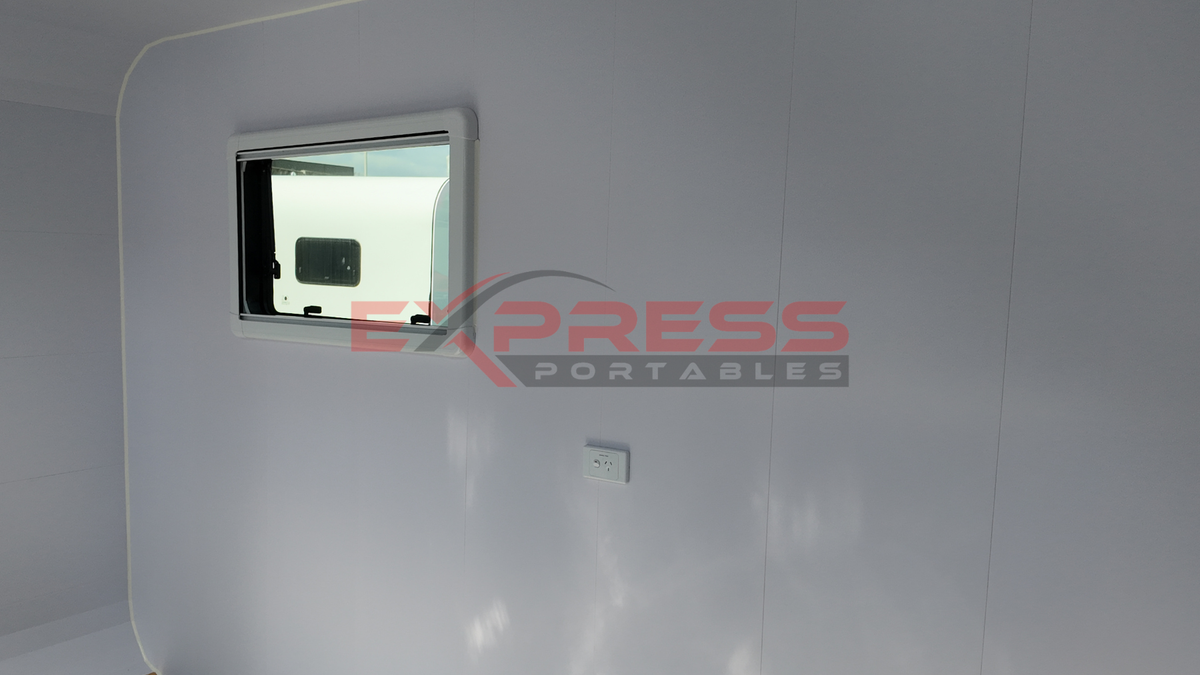 6m Spacee Bath/Office/Bed