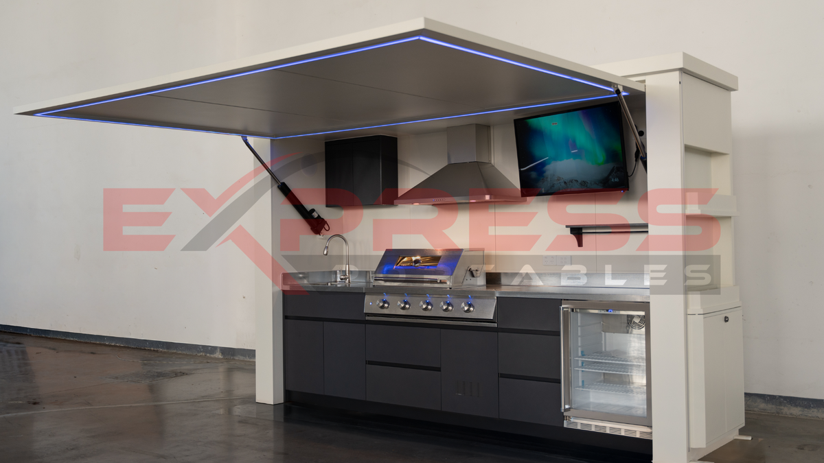 White BBQ Entertainer