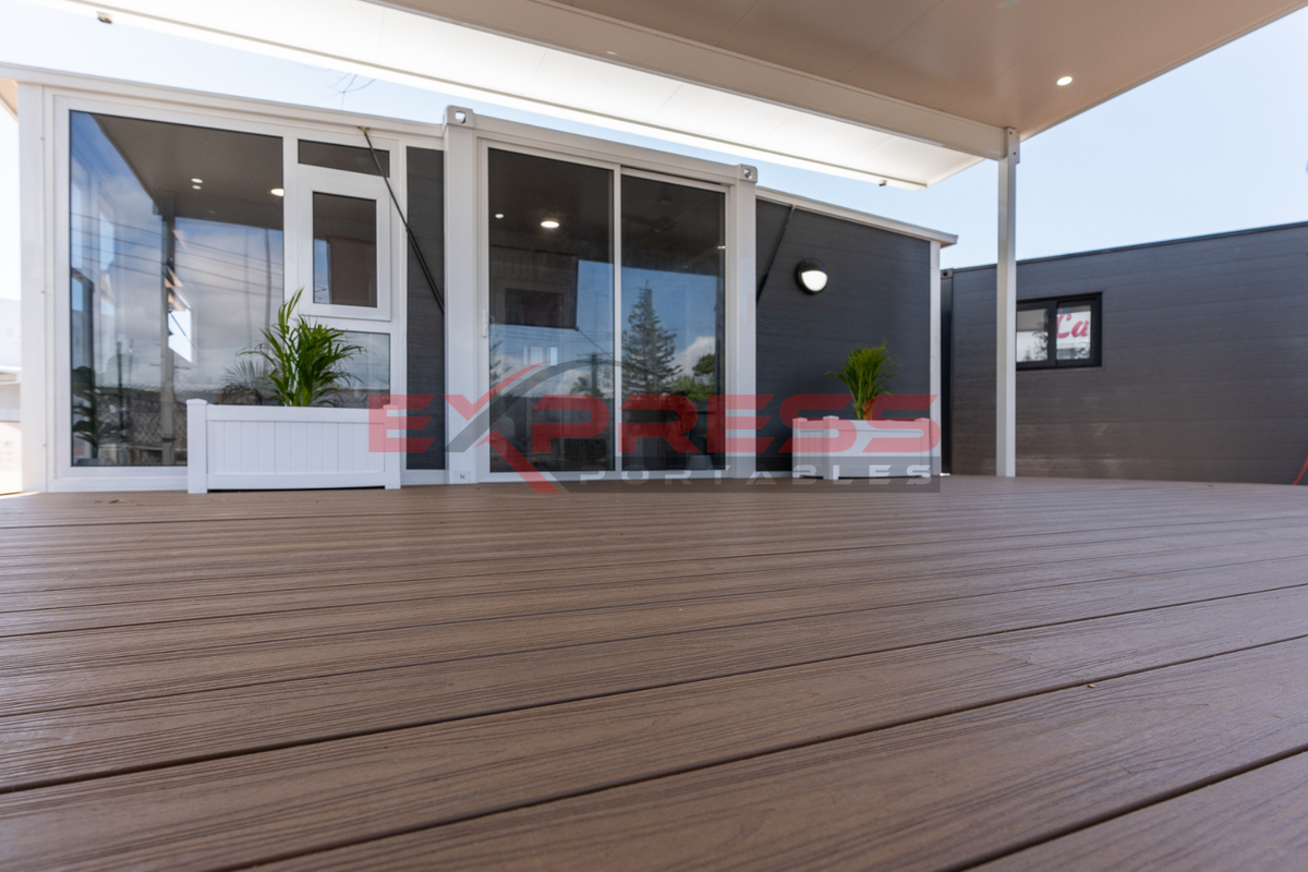 20ft Expander Home - Premium 1 Bed 1 Bath Glass Front - Flat Roof