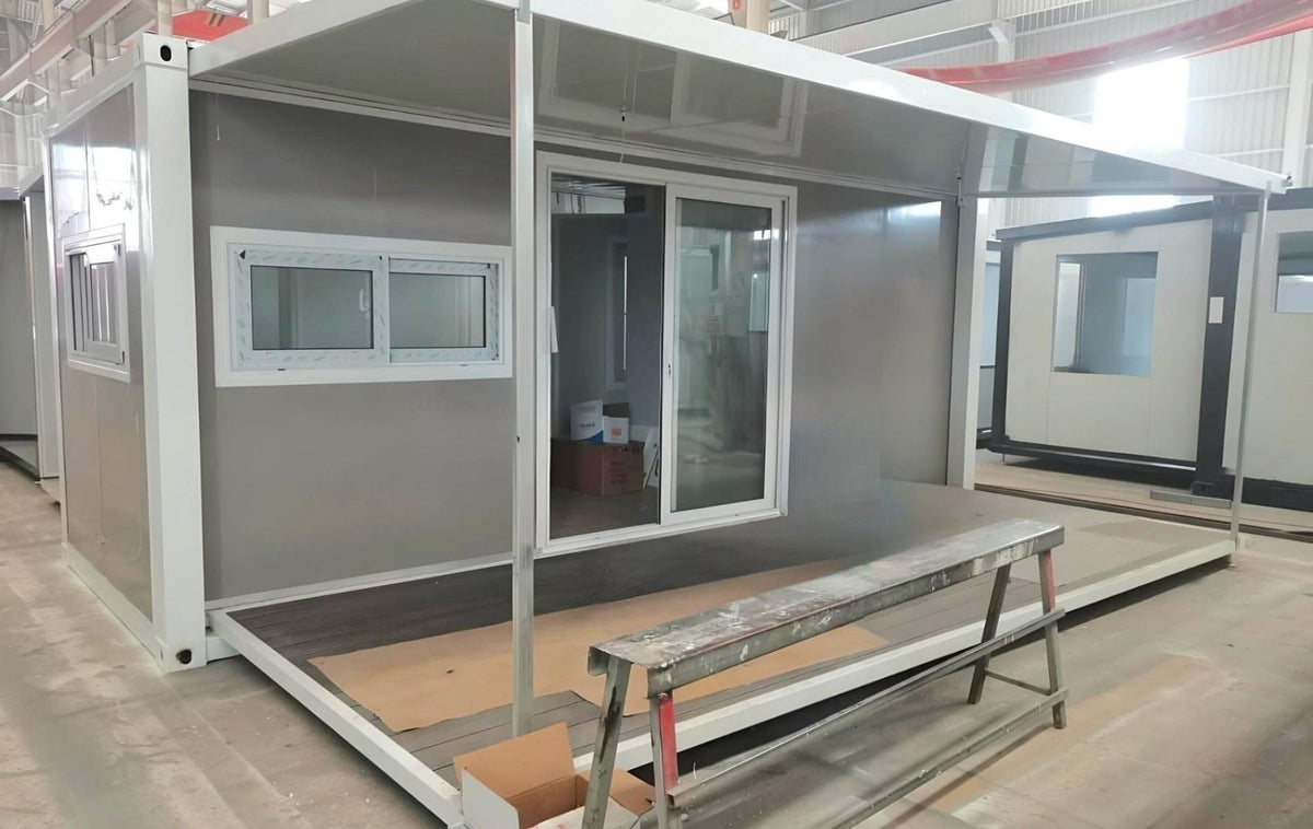 20ft Expander Home 1 Bath, Kitchenette Cabinetry & Decking