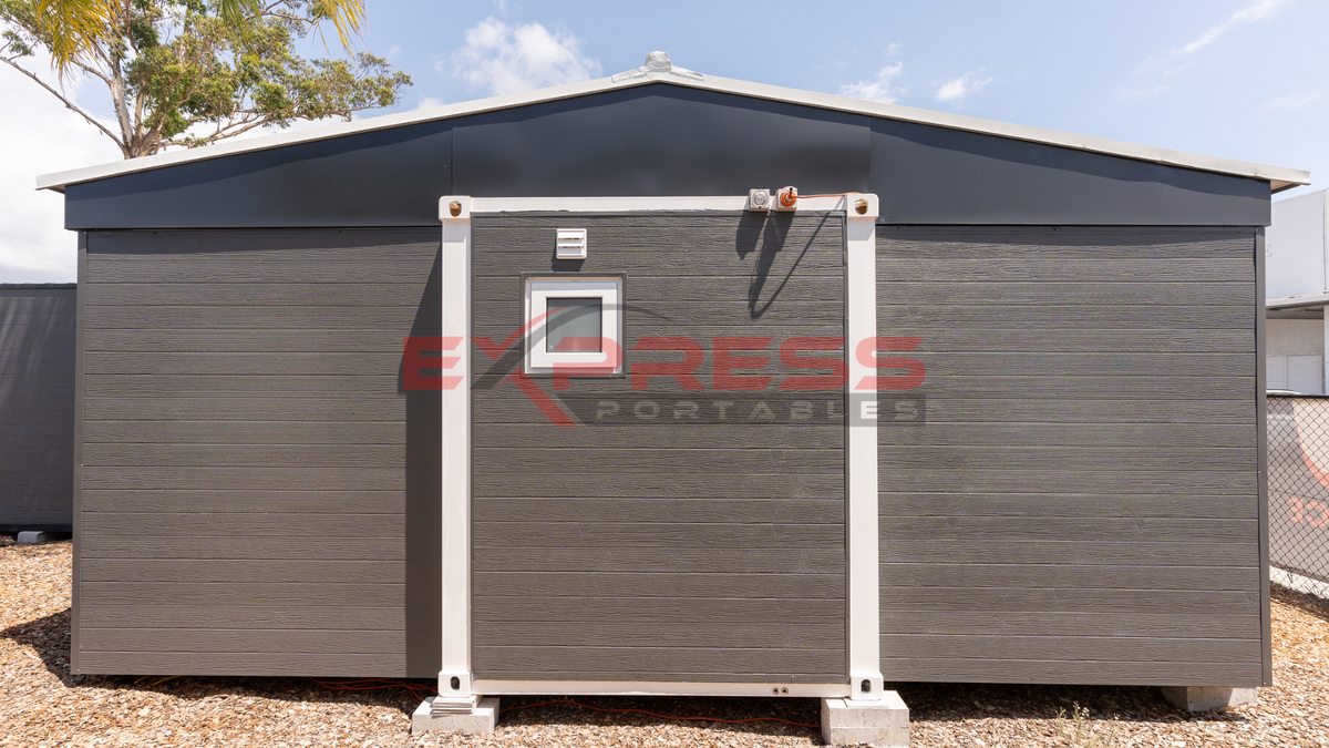 40ft Expander Pitched Roof with Glass Front - 2 Bed & Walk in Wardrobe