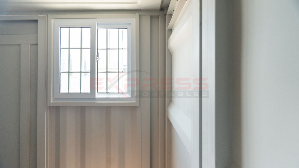 8ft Mini Shipping Container 