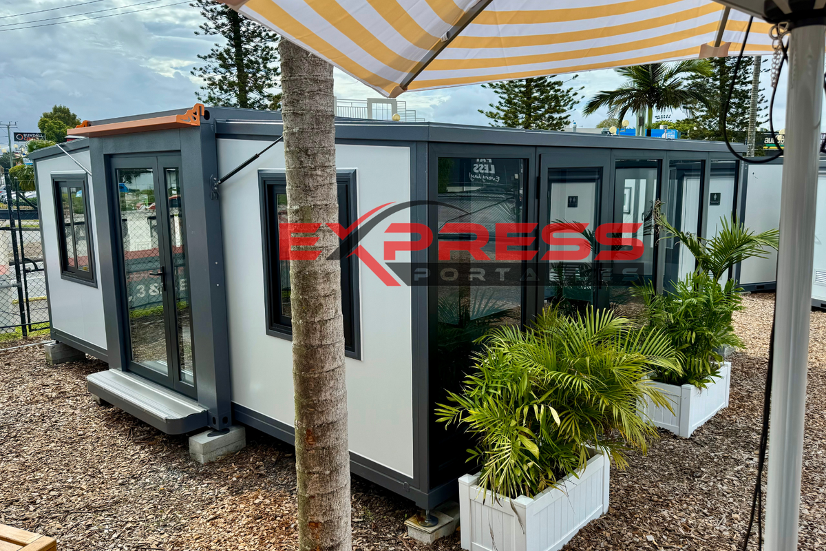 35m2 Expander Building Open Plan Glass Side